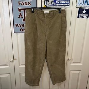 Roundtree & Yorke Men’s Corduroy Women Pants
